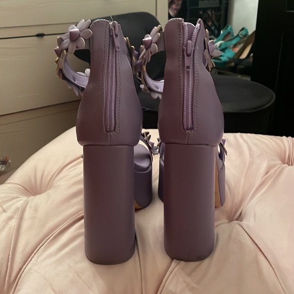 Koi Purple Flower Sandals Size 39 - Picture 2 of 4